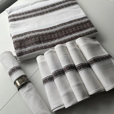 Large Linen Tablecloth & 6 Napkin Set White with Brown Woven Detail 200 x 134 vm - Image 1 of 4