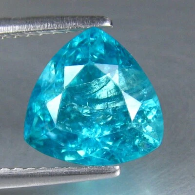 3,05 CTS 8X8 MM NATURAL FANTÁSTICO BRILLO CORTE BILLÓN APATITA AZUL PARAIBA Foto 1 de 3