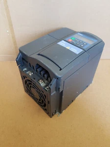 SIEMENS 6SE6 436-2BD24-0BA0 6SE6436-2BD24-0BA0 Frequenzumrichter Z0056 - Bild 1 von 5