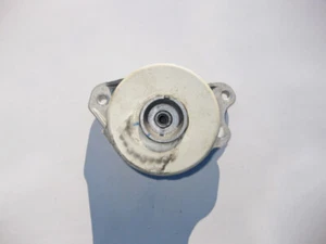 Mercedes-Benz A2052400800 Engine mount M264 R4 1.5l left C-Class W205 - Foto 1 di 4