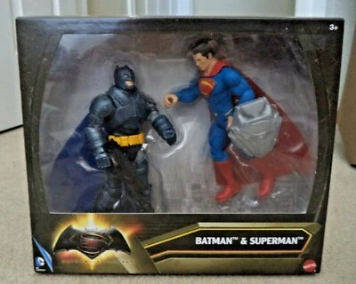 DC COMICS JUSTIVE LEAGUE BATMAN & SUPERMAN FIGURES DMY94 2015 *NEW* - Image 1 of 2