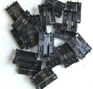 SLOT PER CHIP CARD AD INNESTO KIT 20 PEZZI MARCA AMP 4 CONTATTI RIF 564 - Imagen 1 de 1