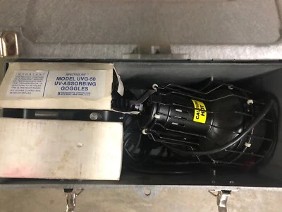 SPECTROLINE MODEL CC-120A, UV LIGHT FOR TESTING LEAKS - Image 1 of 3