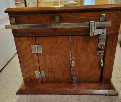 Puerta de granero de muestra de vendedor antiguo viajero (VINTAGE). Roble y acero  Foto 1 de 4