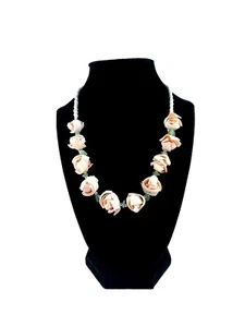 Vtg Conch Shell Pink Roses Necklace With Green Aventurine Accents - Picture 1 of 12