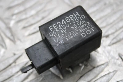 Kawasaki ZR7 S 2003 relé intermitente indicador 1999 - 2004 Foto 1 de 4