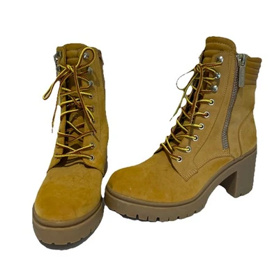 VTG Y2K Nine West Lace-Up Lug Sole Combat Boots Size 11M Beige Chunky Retro - Image 1 of 4