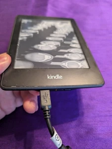 Amazon Kindle Paperwhite DP75SDI 6" Wi-Fi Reader please read details - Picture 1 of 7