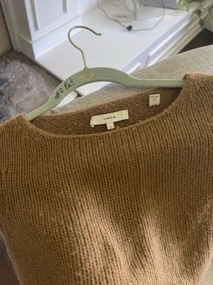 Suéter Vince Camel Oscuro Pequeño Cachemira Pull Over Foto 1 de 3
