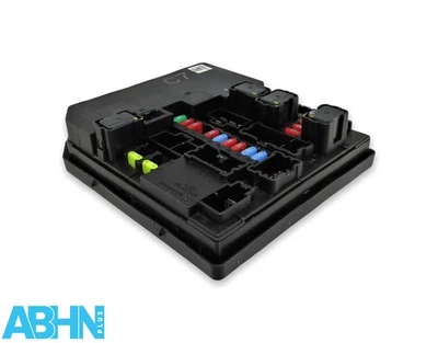 Modulo Relè E Fusibile Dell'Unità 284B71KB0B C7 Per Nissan Juke F15 /10-19 - Immagine 1 di 4