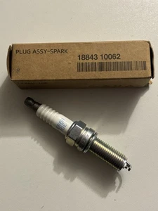 GENUINE HYUNDAI KIA 1884310062 SPARK PLUG X1 ( NGK LKR6D-10E ) - Picture 1 of 2
