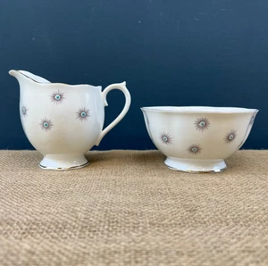 VINTAGE ROYAL ALBERT BONE CHINA 'STAR OF EVE' CREAMER MILK JUG & SUGAR BOWL - Picture 1 of 10