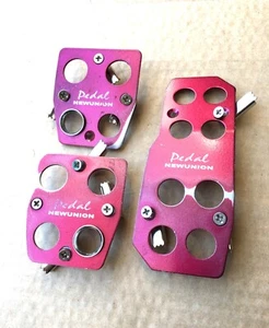 BRAKE PEDAL COVER SET 3 PCS NEWUNION UNIVERSAL SPORT RACING STYLE SECOND-HAND - Picture 1 of 4