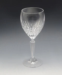 WATERFORD CRYSTAL IRELAND MOURNE CLARET WINE GOBLET - Picture 1 of 5