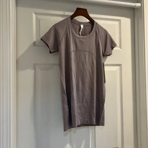 Camisa Manga Corta Lululemon Swiftly Tech 2.0 Verbena Violeta Talla: 6 Nueva con Etiquetas - Imagen 1 de 5