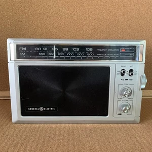 GE General Electric Vintage Radio AM FM Portable 7-2850B - Tested & Working - Picture 1 of 11