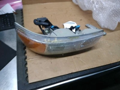 Conjunto de faros izquierdos usados se adapta a: 2006 Gmc Yukon XL 1500 grado B izquierdo Foto 1 de 4