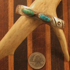 VINTAGE SOUTHWEST 2 STONE TURQUOISE CUFF STERLING - Picture 1 of 5
