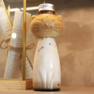 Cat Shaped Water Bottles Beverage PET Bottle  for Milk Tea Coffee Juice