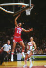 Maurice Cheeks Philadelphia 76ers lays the ball up v Milwa Basketball 1988 Photo
