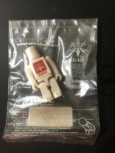 Medicom Toy KUBRICK 100% DVLCK Devilock The Cro-Magnon PassGuard - Picture 1 of 2