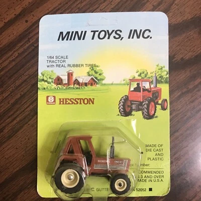 Hesston 1180 DT Turbo Tractor 1:64 Vintage Mini Toys Inc Neumáticos de Goma Rojo Nuevo en Paquete Foto 1 de 4