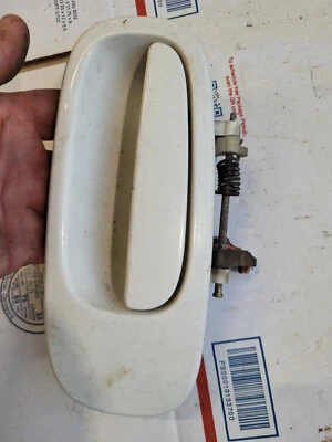 2006-2010 DODGE CHARGER MAÇANETA EXTERNA TRASEIRA ESQUERDA FABRICANTE DE EQUIPAMENTO ORIGINAL - Imagem 1 de 2