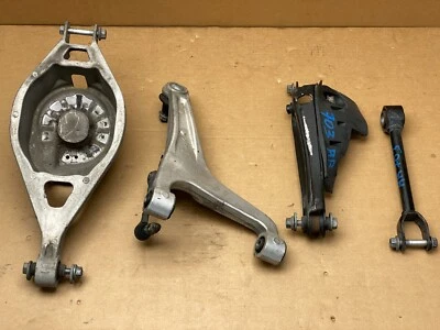 Juego de brazo de control trasero derecho del lado del pasajero Infiniti QX50 2014-2017 TRACCIÓN TRASERA FABRICANTE DE EQUIPOS ORIGINALES LOTE 703 Foto 1 de 4