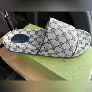 Sandalia Gucci GG Slide 'Beige Azul Monograma' Hombres Talla 14 Nueva en Caja Nueva con Etiquetas - Imagen 1 de 9