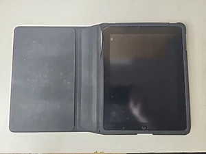 Apple iPad 1st Gen. 64GB, Wi-Fi, 9.7in - Black - MB294LL NO CHARGER NO BUNDLE - Picture 1 of 16