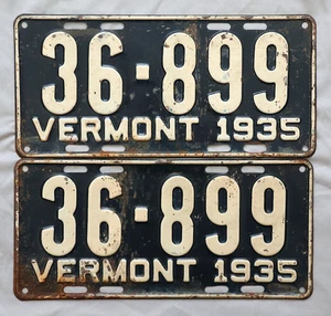 1935 Vermont License Plates, pair. - Picture 1 of 4