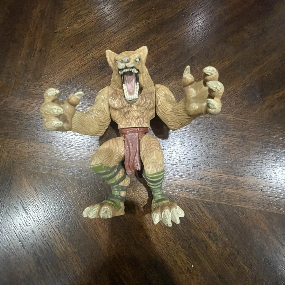 Figura de acción Duel Masters 6" Fear Fang Hombre Lobo Hasbro Wizards 2003 FIGURA De colección Foto 1 de 4