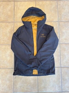 Arc’teryx Atom LT Hoody Men’s Jacket - 24K Black - Medium - Excellent Condition - Picture 1 of 8