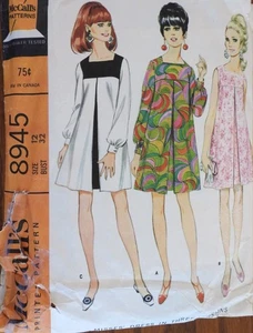 Vestido canesú carpa plisado invertido vintage años 60 1967 Mod McCall 8945 patrón de costura 12 - Imagen 1 de 5