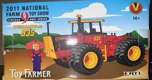 Ertl 1/32 Versatile 935 4WD Tractor 2011 National Farm Show #16210A #183* - Picture 1 of 1