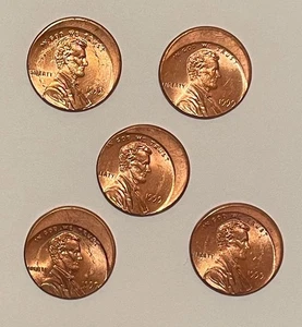 Lot of 5 Lincoln cents struck off center all dated 1999 - US Mint error coins - Picture 1 of 2