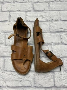 Born Sandals 10 - Picture 1 of 11