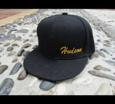 Personalizado NIÑOS Plano Personalizado Nombre Bordado Regalo de Cumpleaños Niño Gorra Sombrero Foto 1 de 4