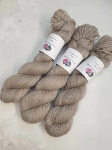 Corriedale DK Gewicht Garn, 100g, Sand Dune - Bild 1 von 7
