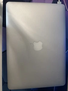 Apple MacBook Air 13" A1466 Early 2015 i5-5250u Ram 8GB SSD 121 GB MacOS . - Foto 1 di 5