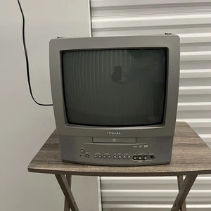 Toshiba 13"CRT MD13N1R TV/DVD Combo Retro Gaming Silver TESTED Y2K Old School - Picture 1 of 21