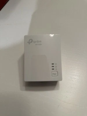 Adaptador Ethernet TP-Link AV600 Powerline TL-PA4010 Foto 1 de 4