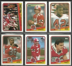 TOPPS ATLANTA FALCONS TEAM SET 1988 (12) CONFEZIONE FRESCA - con inserto 1.000 YARD CLUB - Foto 1 di 2