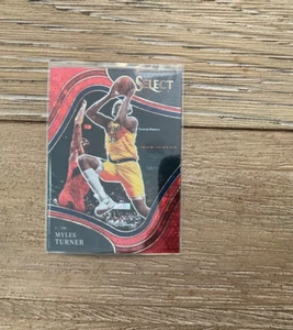 2021-22 Panini Select Basketball Myles Turner Courtside Red Disco Prizm 38/49 SP - Bild 1 von 2