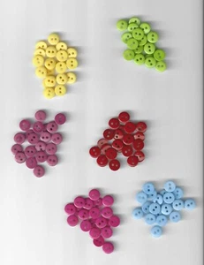 50 gelb, grün, rosa, hot pink, rot, blau leicht, 2 Loch Knöpfe 9 mm - Bild 1 von 7