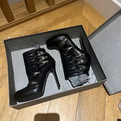 Alexander McQueen Black Ski Boots Boots Sliver Buckles Size 6 With Box - Image 1 of 4