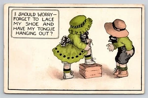 Debería preocuparme por olvidarme de atarme el zapato y tener mi lengua colgando postal antigua - Imagen 1 de 5