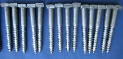 14 tirefonds boulons vis à bois en fer Tête carré 1,25 cm ancien 8/70 - Photo 1/2