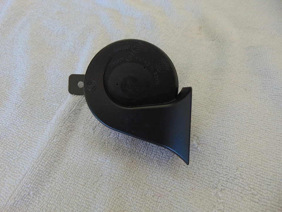 2010-2017 CHEVROLET EQUINOX GMC TERRAIN 500HZ HIGH NOTE HORN 23303428 - Imagem 1 de 3