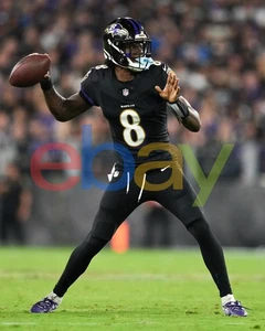 Lamar Jackson Throwing Action Baltimore Ravens 8x10 NFL Football Photo - Picture 1 of 1